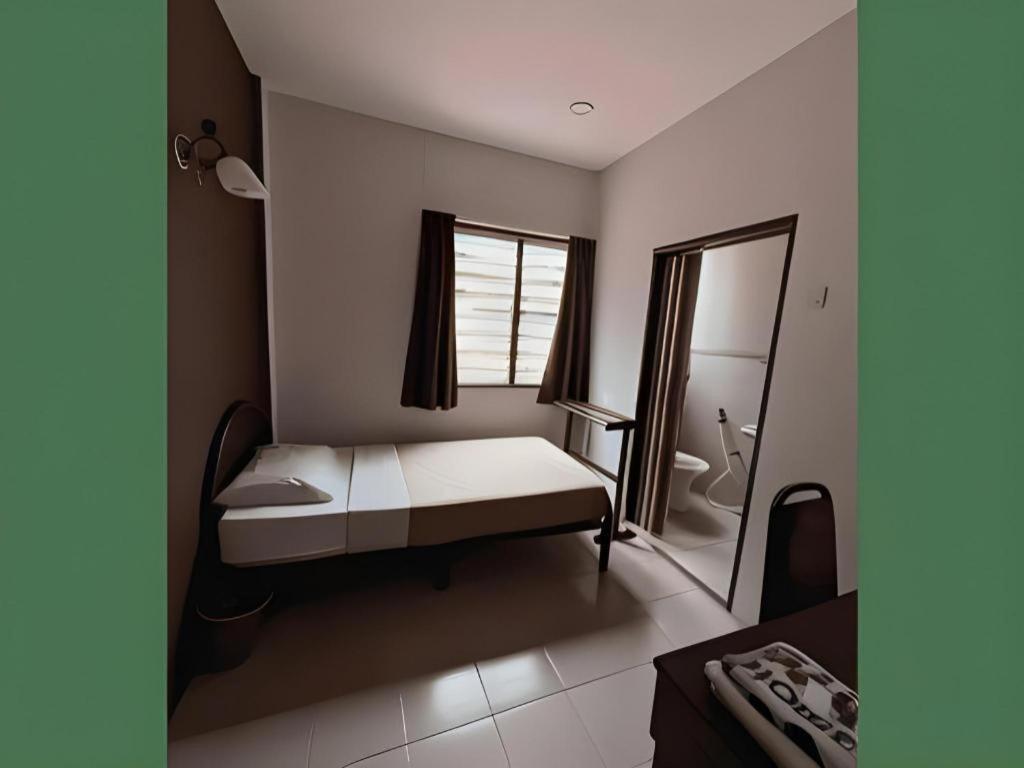 Krs Pines Hotel Cameron Highlands Exterior photo