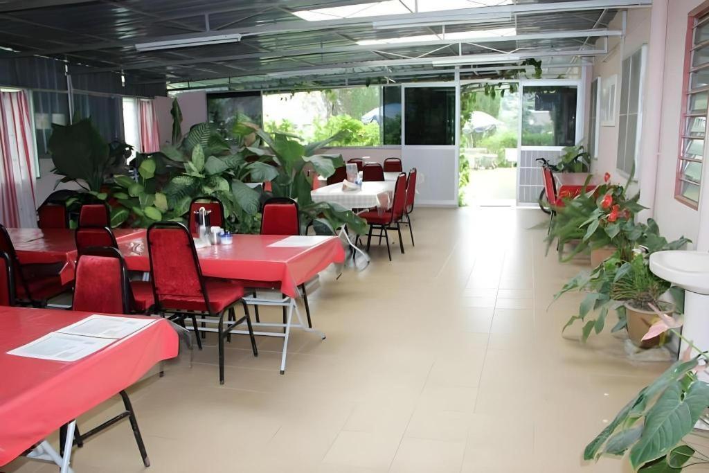Krs Pines Hotel Cameron Highlands Exterior photo
