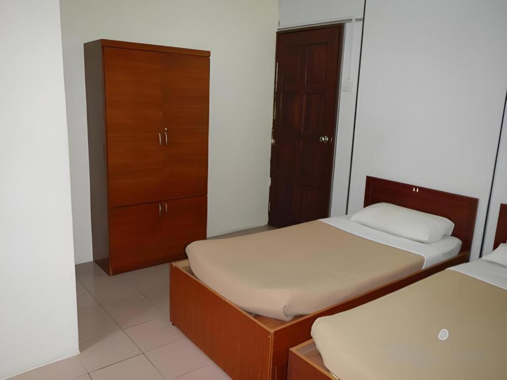 Krs Pines Hotel Cameron Highlands Exterior photo