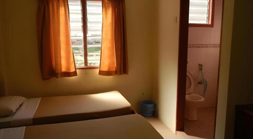 Krs Pines Hotel Cameron Highlands Exterior photo