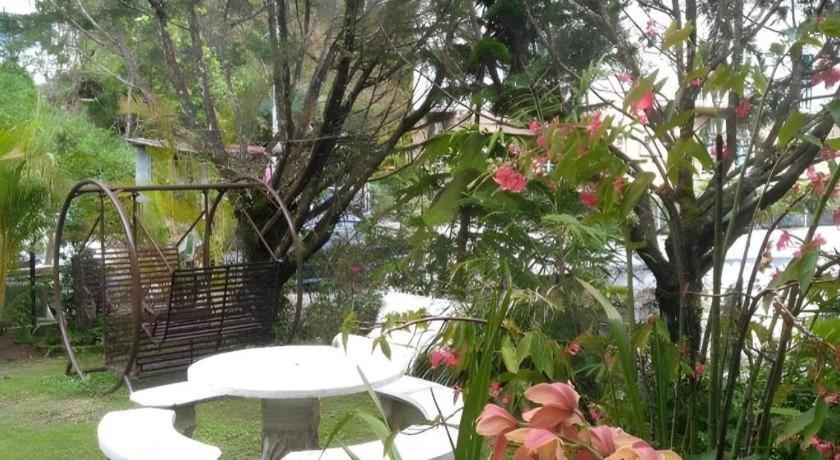 Krs Pines Hotel Cameron Highlands Exterior photo