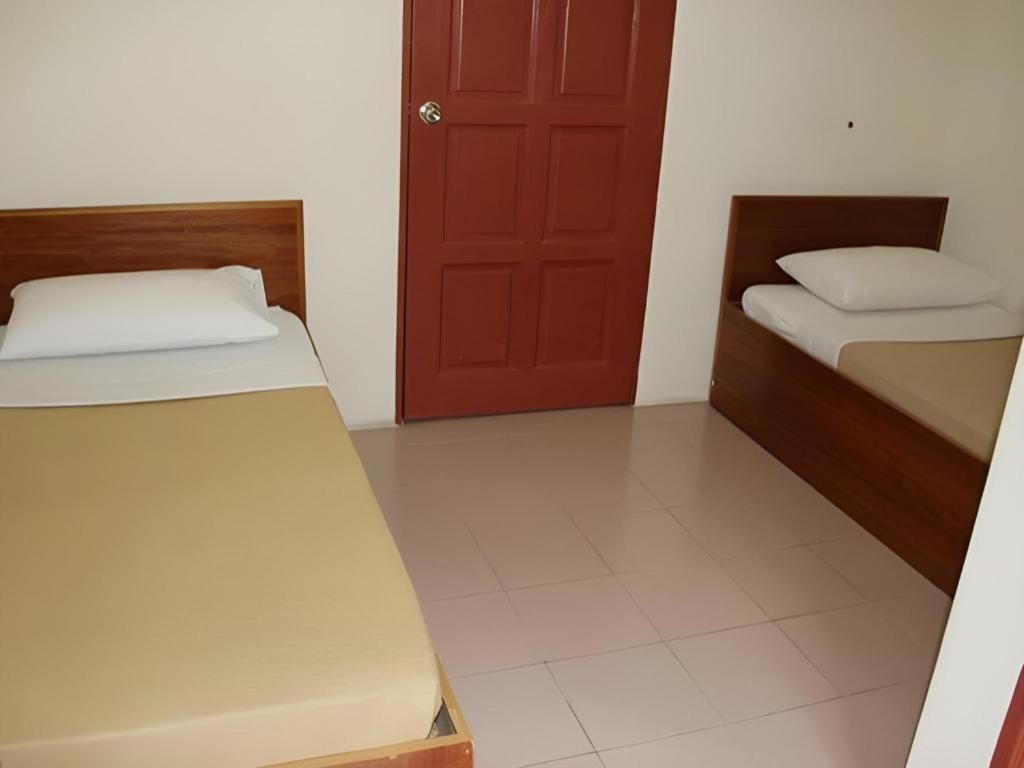 Krs Pines Hotel Cameron Highlands Exterior photo